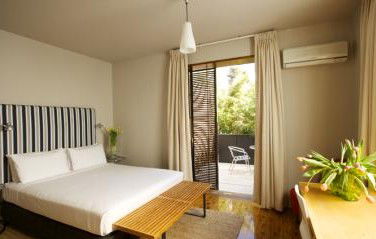 Hotel Dive - Accommodation in Brisbane 2