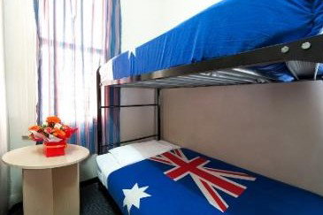 Maze Backpackers And Cb Hotel - Accommodation in Brisbane 3