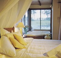 Lake Weyba Cottages - Accommodation in Brisbane