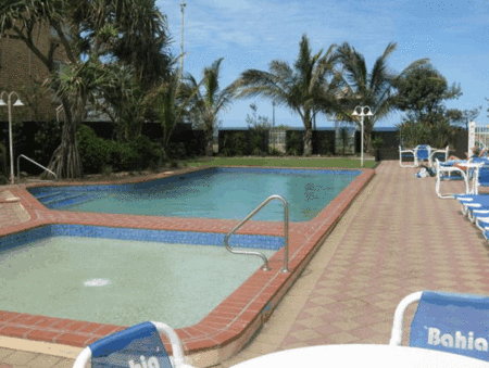 Bahia Beachfront Apartments - Accommodation in Brisbane 1