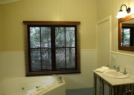 Friday Creek Retreat - Accommodation in Brisbane 4
