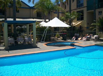 Ocean Side Hawks Nest - Accommodation in Brisbane 0