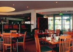 Ocean Side Hawks Nest - Accommodation in Brisbane 3