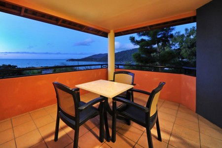 Martinique Whitsunday - Accommodation in Brisbane 1