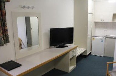 AZA Motel - Accommodation in Brisbane 3