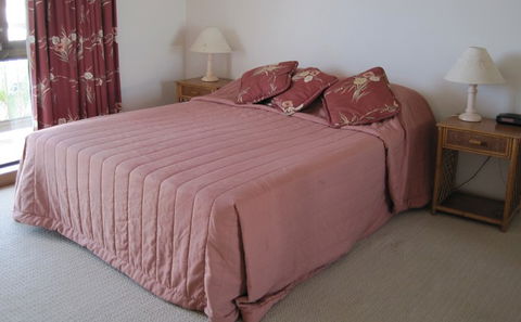 Beach Palms Holiday Apartments - Accommodation in Brisbane 3