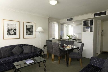 The Manor House - Accommodation in Brisbane 2