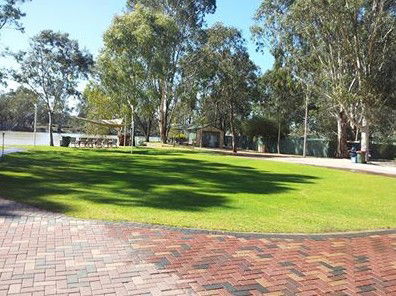 Riverside Holiday Park Blanchetown - Accommodation in Brisbane 1