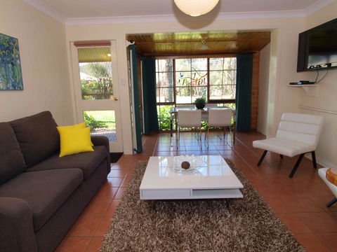 Bright Highland Valley Cottages - Accommodation in Brisbane 4
