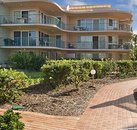 Surfside On The Beach - Accommodation in Brisbane
