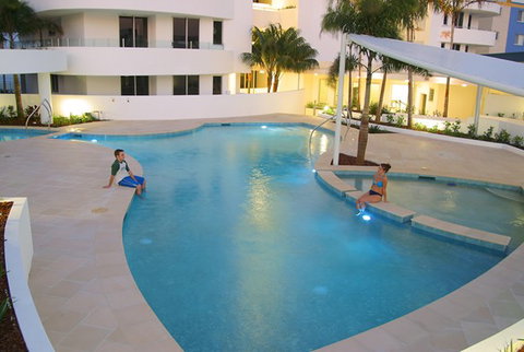 Waves Maroochy River - Accommodation in Brisbane 1