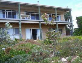 The Dog And Cockle Beach House - Accommodation in Brisbane 0