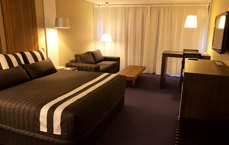 Taylors Lakes Hotel Motel - Accommodation in Brisbane 1