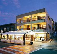Marine Boutique Beachfront Apartments - Accommodation in Brisbane