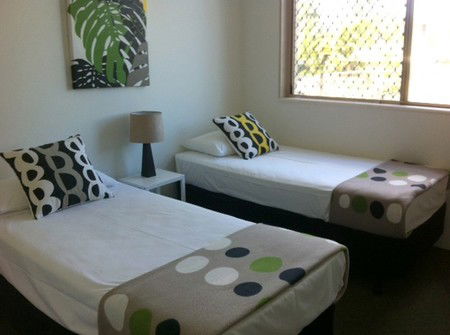 Miami Beachside Apartments - Accommodation in Brisbane 1