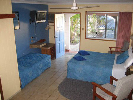 Paradise Court Holiday Units - Accommodation in Brisbane 1