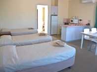 Lincoln Cottage Motor Inn - Accommodation in Brisbane 2