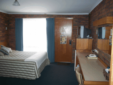 Golden Palms Motel - Accommodation in Brisbane 5