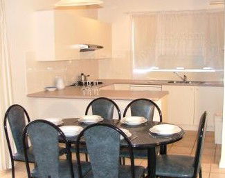 Manly Seaside Holiday Apartments - Accommodation in Brisbane 2
