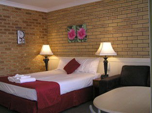 Blue Violet Motor Inn - Accommodation in Brisbane 0