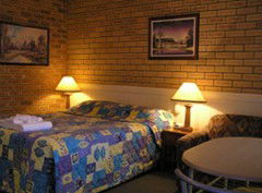 Blue Violet Motor Inn - Accommodation in Brisbane 2