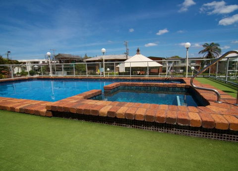Foreshore Apartments, Mermaid Beach - Accommodation in Brisbane 2