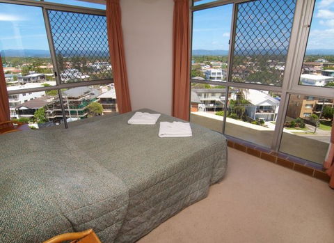 Foreshore Apartments, Mermaid Beach - Accommodation in Brisbane 4