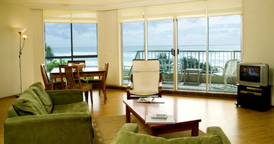 Foreshore Apartments, Mermaid Beach - Accommodation in Brisbane 8