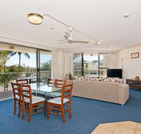 Chateau Royale Beach Resort - Accommodation in Brisbane