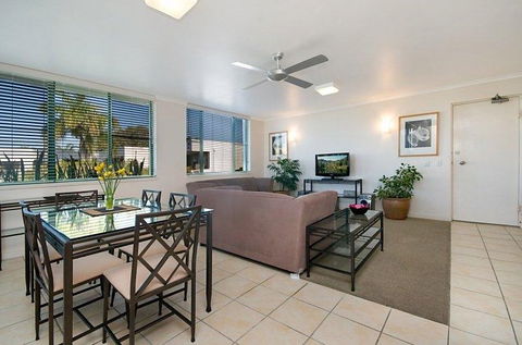 Headland Gardens Holiday Apartments - Accommodation in Brisbane 5