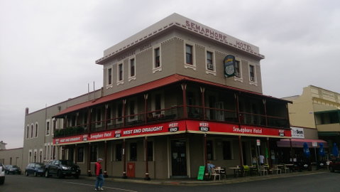 Semaphore Hotel - Accommodation in Brisbane 0