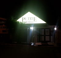 Petrie Hotel - Accommodation in Brisbane