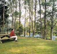 Tullah Lakeside Chalet - Accommodation in Brisbane