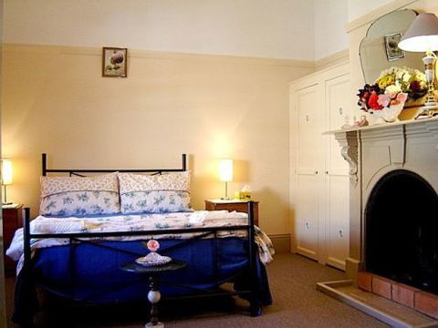 Boutique Motel Sefton House - Accommodation in Brisbane 2