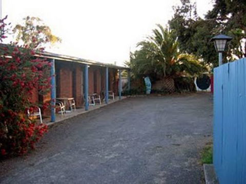 La Cochon Rose Motel & Art Gallery - Accommodation in Brisbane 0