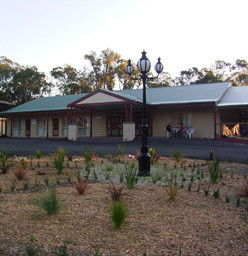 Sanctuary House Resort Motel - Healesville - Accommodation in Brisbane 4