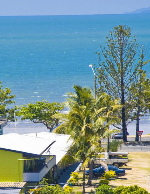 Surfside Motel - Yeppoon - Accommodation in Brisbane 0
