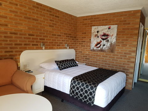 Cousins Motor Inn - Accommodation in Brisbane 7