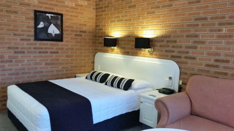 Cousins Motor Inn - Accommodation in Brisbane 8