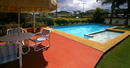 Beachlander Holiday Apartments - Accommodation in Brisbane 3