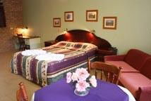 Deer Park Motor Inn - Accommodation in Brisbane 4