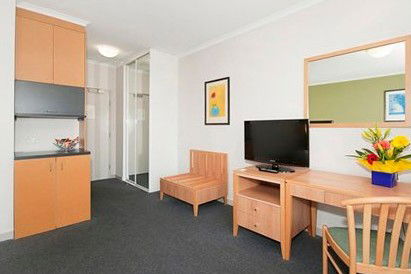 Quality Hotel Woden - Accommodation in Brisbane 3