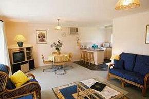 Birralee Holiday Villas - Accommodation in Brisbane 3