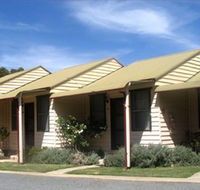 The Village Cabins - Accommodation in Brisbane