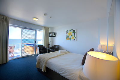 Oceanfront Motel - Accommodation in Brisbane 3