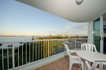 Crystal Bay Resort - Accommodation in Brisbane 1