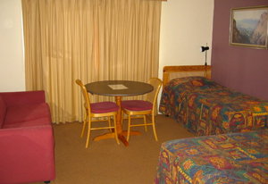 Highlands Motor Inn - Accommodation in Brisbane 2