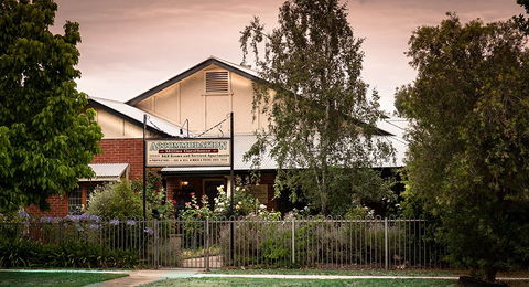 Millies Guesthouse & Serviced Apartments - Accommodation in Brisbane 0