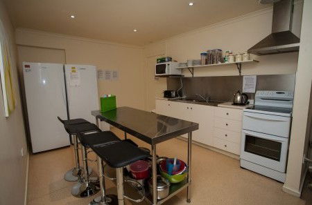 Millies Guesthouse & Serviced Apartments - Accommodation in Brisbane 3