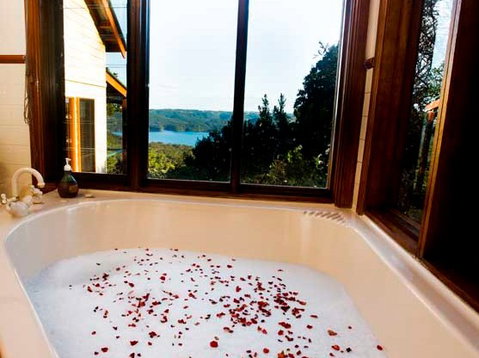 Montville Misty View Cabins - Accommodation in Brisbane 3